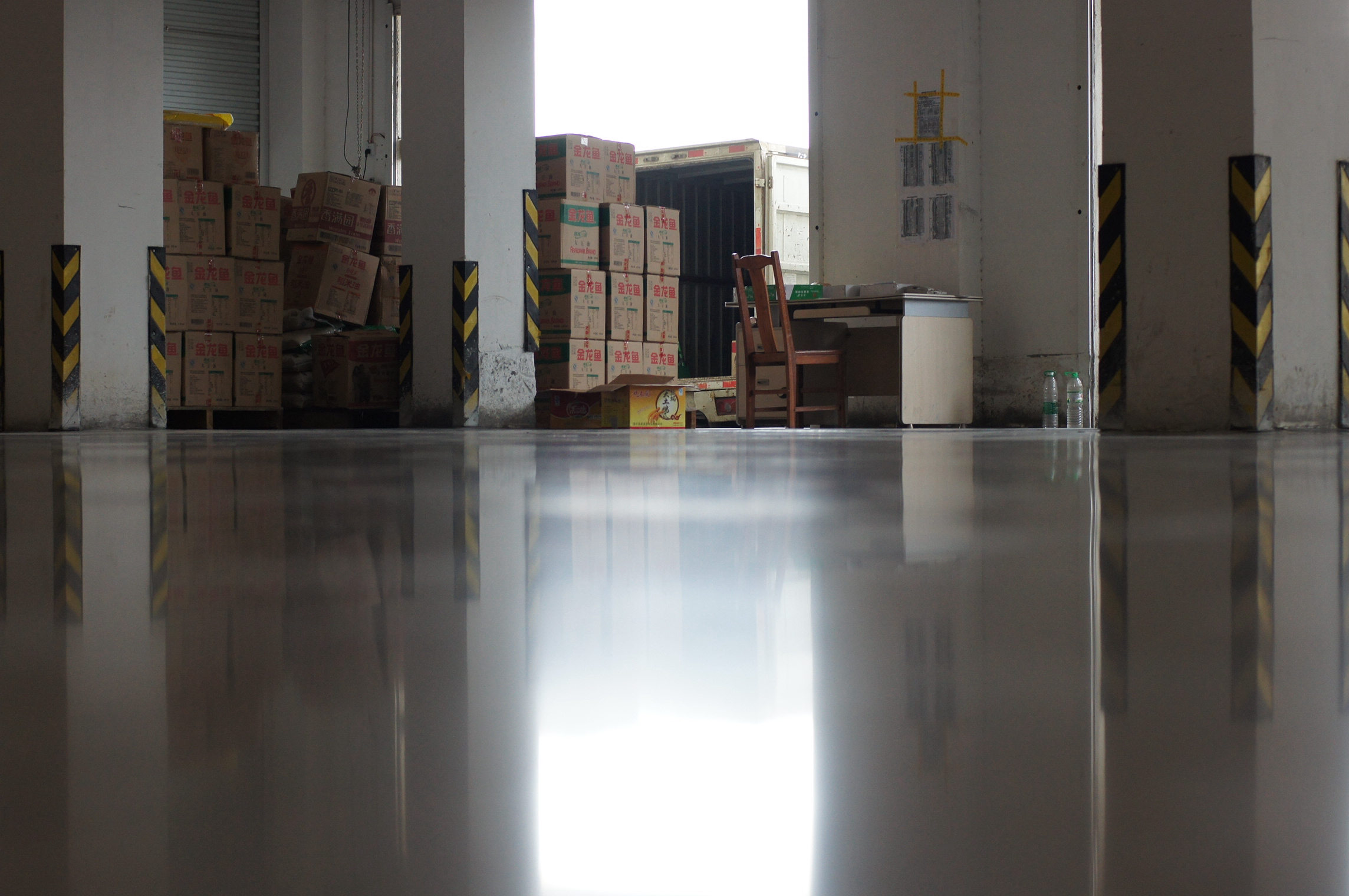 怎樣挑選優(yōu)質(zhì)的混凝土密封固化劑？